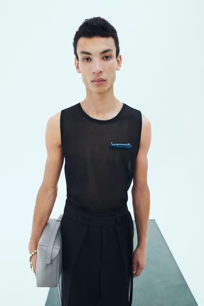 Look 19
